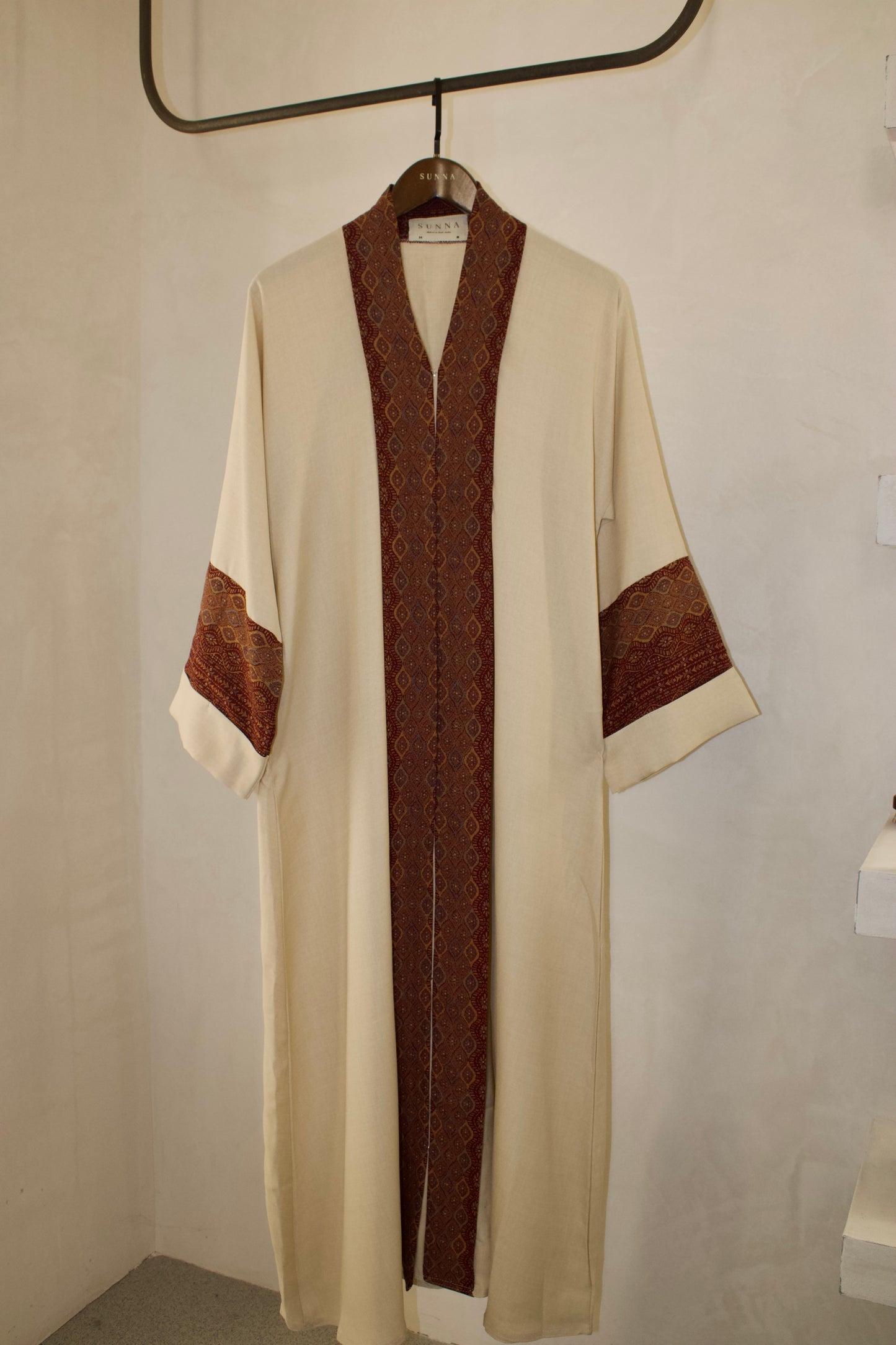 Rouge Abaya