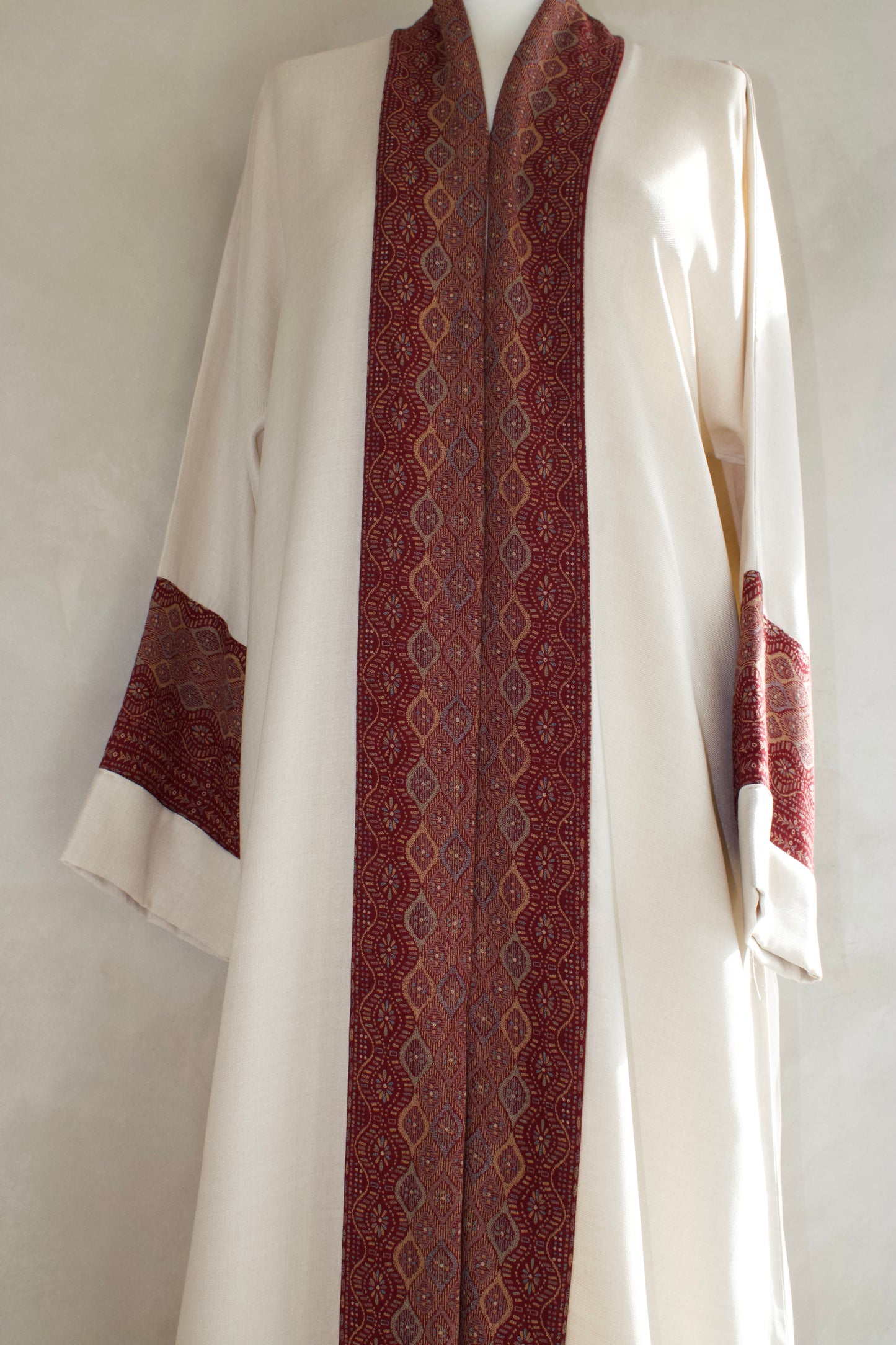 Rouge Abaya