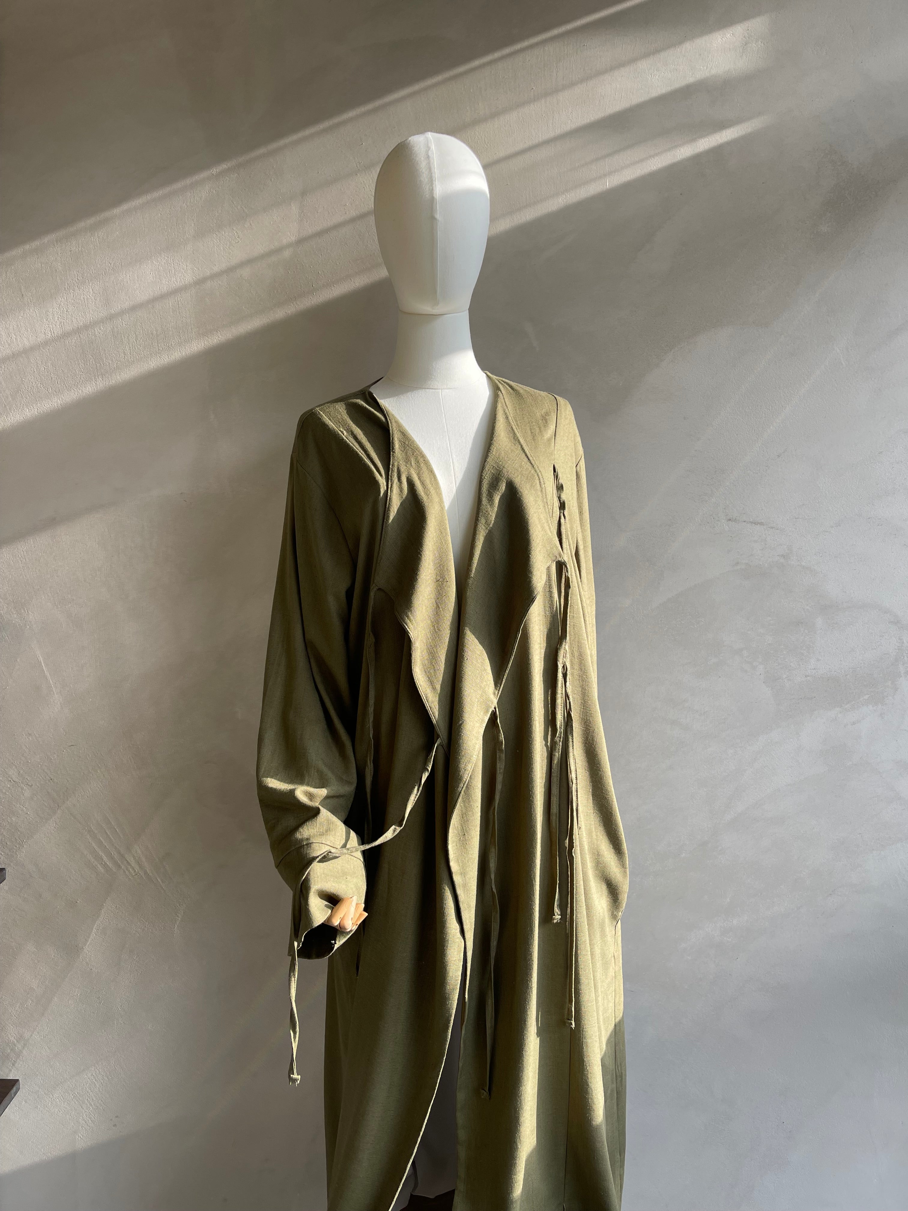 Leaf Wrap Tie Abaya