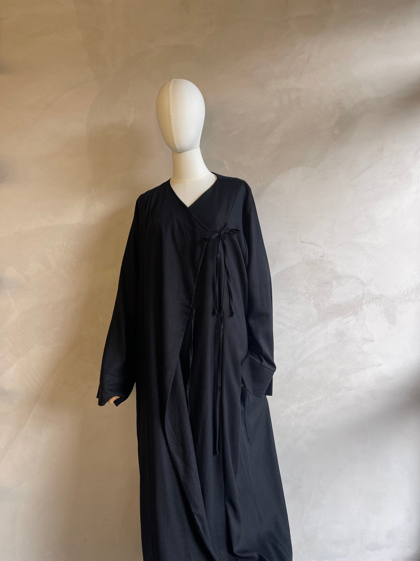 Coal Wrap Tie Abaya