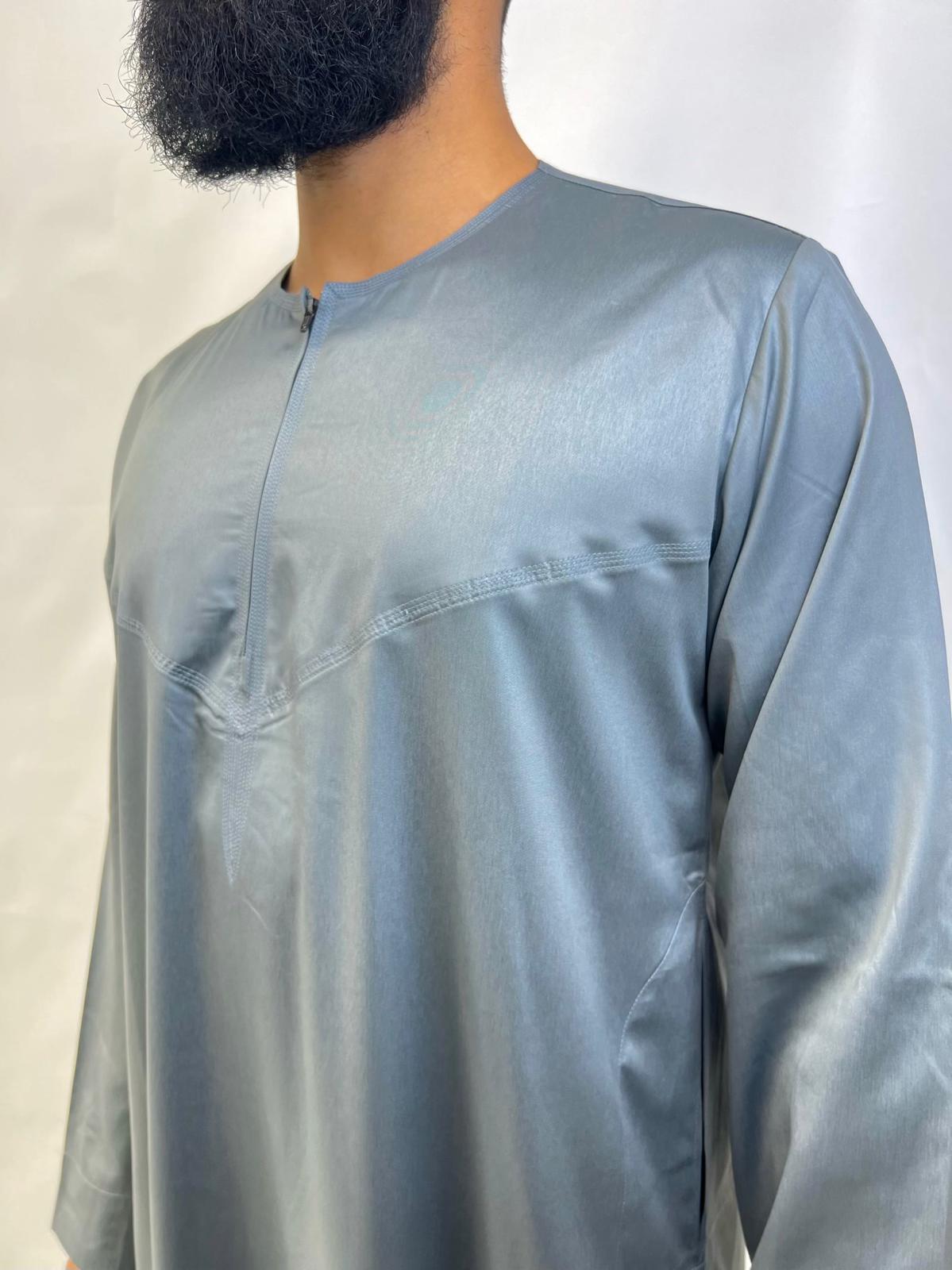 Silver Omani thobe
