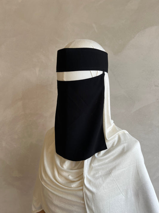 Short hard top niqab