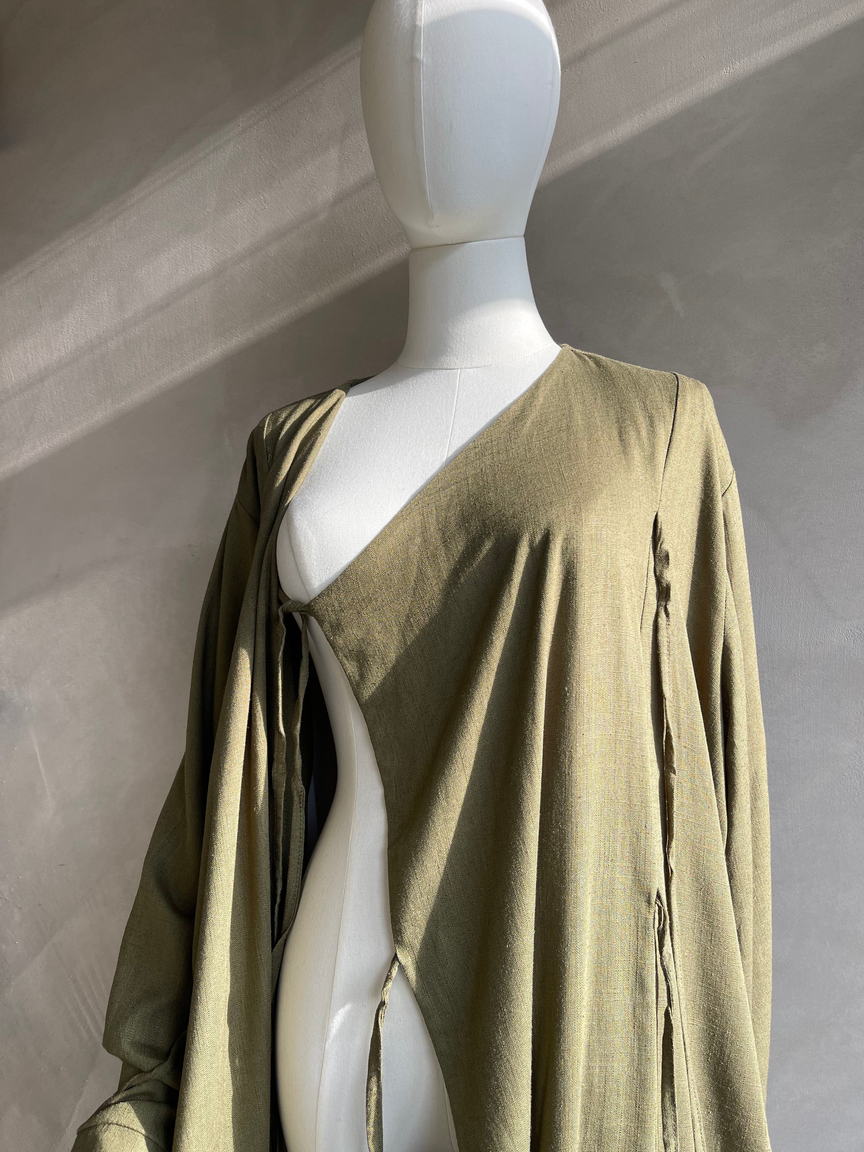 Leaf Wrap Tie Abaya