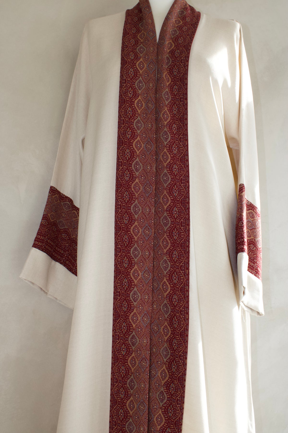 Rouge Abaya