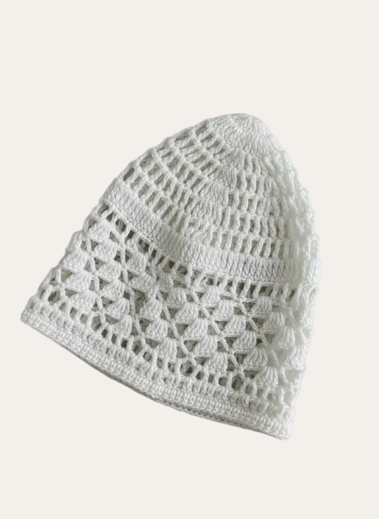 White Saudi Hat