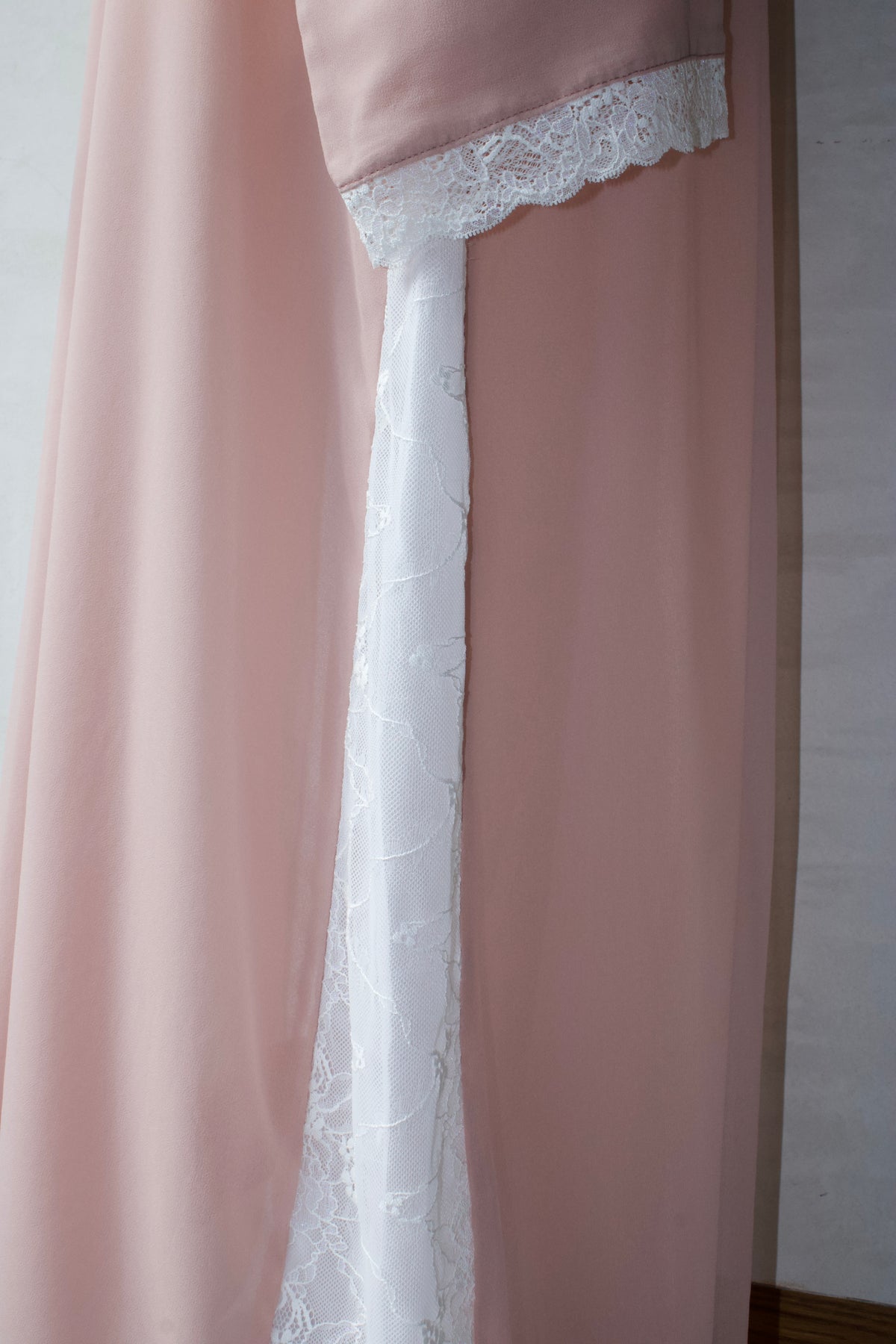 Blush Pink Chiffon Lace Abaya