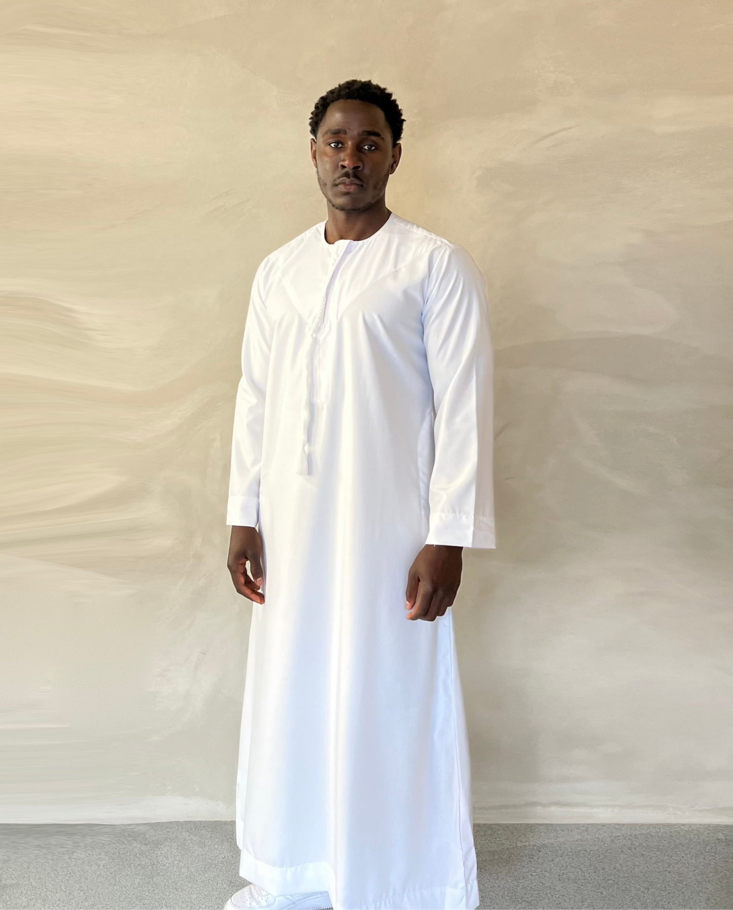 Classic White Emirati thobe