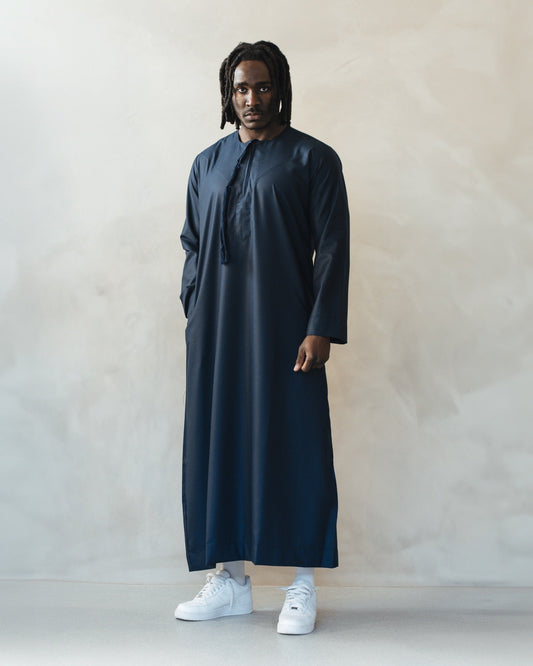 Navy Emirati thobe