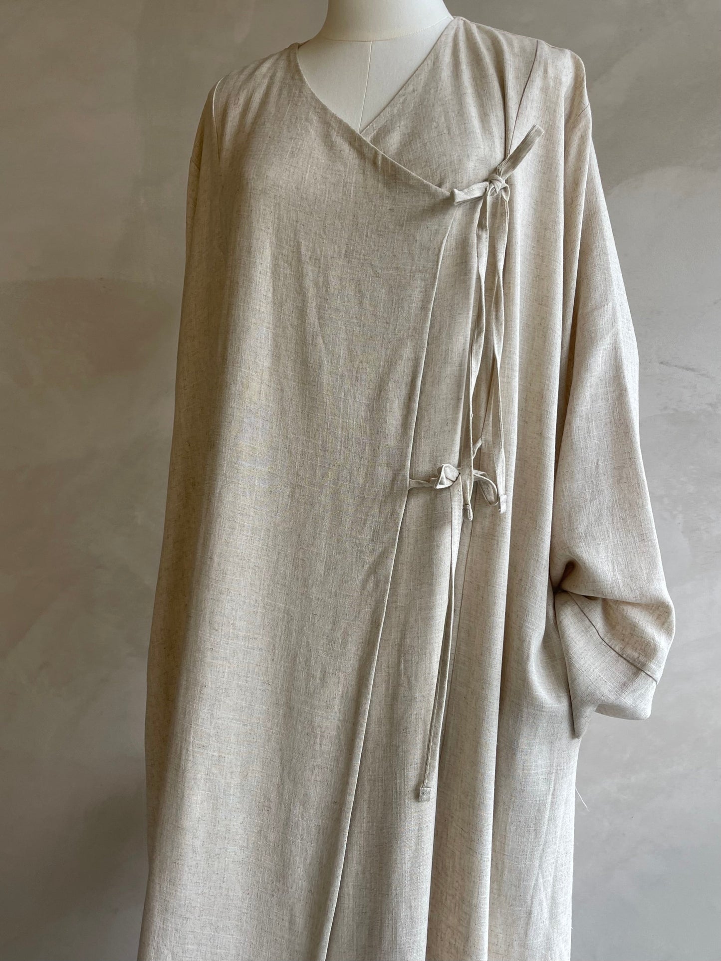 Oat Wrap Tie Abaya